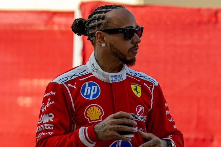 Эксперт назвал худший момент Хэмилтона в Ferrari: «Абсолютно бесполезен»