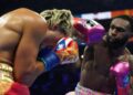 Джаррод Эннис нокаутировал Зандера Заяса и объединил пояса WBA и WBO