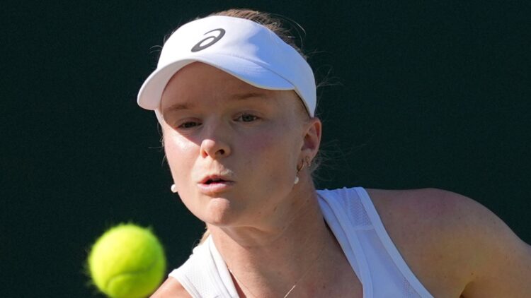 Харриет Дарт вылетела в первом круге Eastbourne Open, проиграв Зейнеп Сёнмез