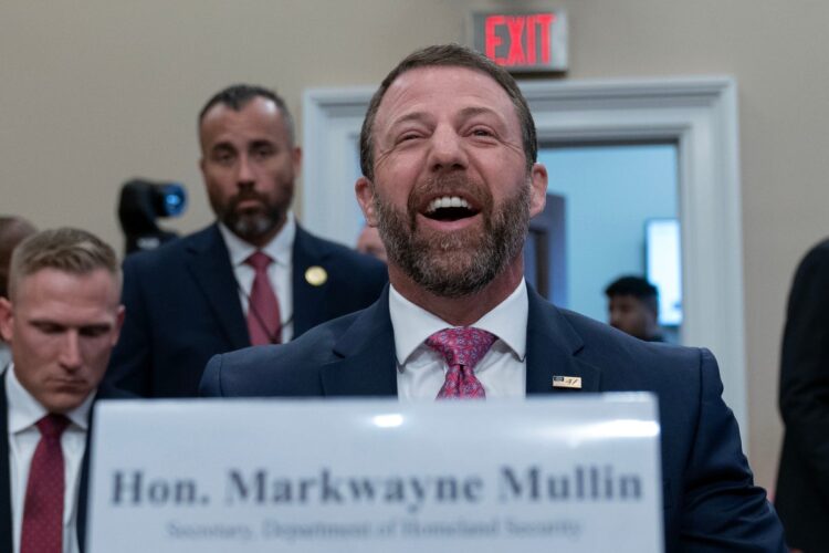 Иранские власти обвинили главу МВБ США в «мелочности» после плясок из-за вылета сборной с ЧМ