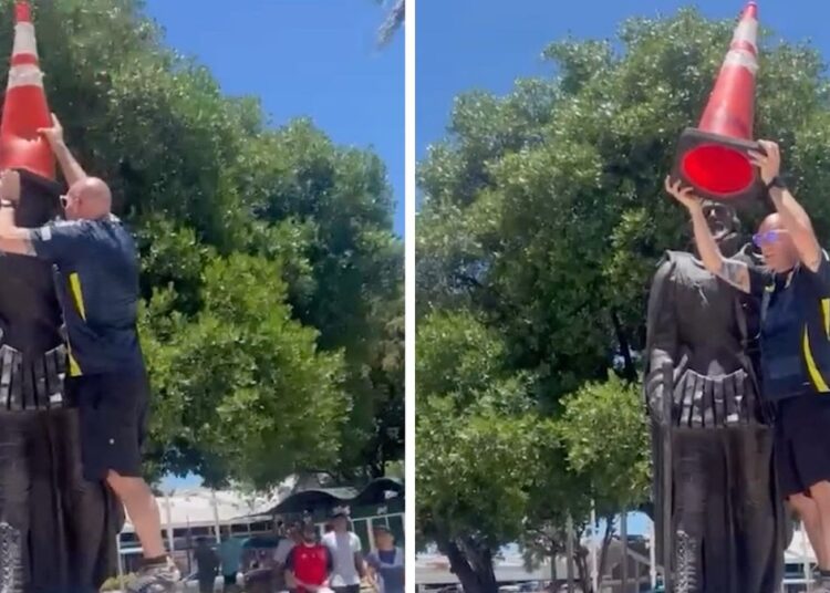 Шотландский фанат хотел повторить трюк с конусом в Майами, но полиция была начеку
