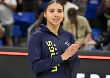 Ацци Фадд блистает на Уикенде всех звезд WNBA и входит в историю