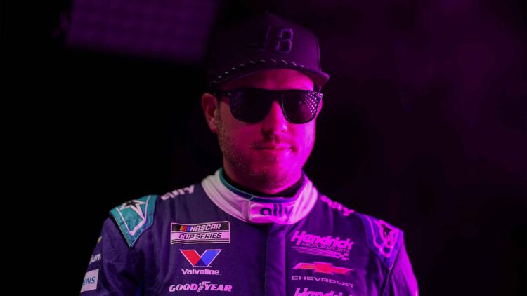Алекс Боуман продлил контракт с Hendrick Motorsports на один год: что дальше?