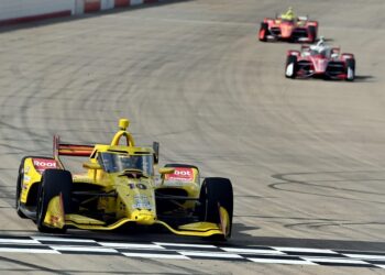Алекс Палу выиграл Music City Grand Prix после дождя и финала ЧМ