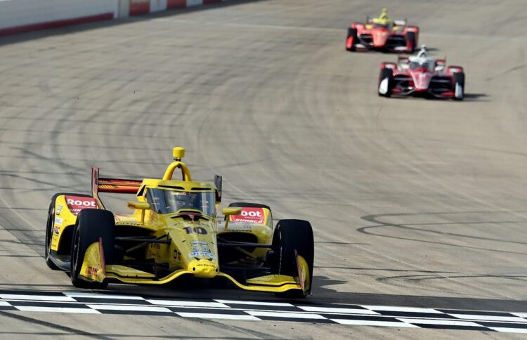 Алекс Палу выиграл Music City Grand Prix после дождя и финала ЧМ