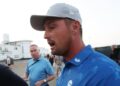 Брайсон Дешамбо получил два штрафных удара на The Open за «улучшение позиции мяча»