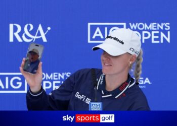 Чарли Халл разыграла кэдди скретч-картой перед Women’s Open