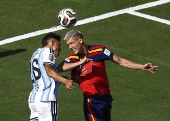 Dani Olmo claims Argentina assistant lying about reason for shove