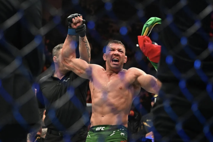 Дрикус Дю Плесси против Камару Усмана: ставки на UFC Fight Night в Оклахоме
