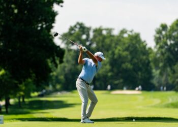 Джерри Келли сравнялся с Кэмероном Перси на вершине Senior Open