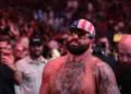 Глава UFC Дана Уайт жёстко прошёлся по бойцу за «грязную» шутку про Мишель Обаму