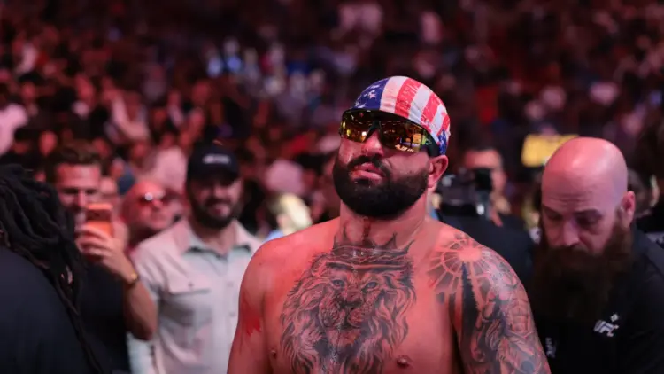 Глава UFC Дана Уайт жёстко прошёлся по бойцу за «грязную» шутку про Мишель Обаму