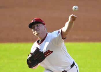 In first on the Fourth, Guardians aim to build division lead vs. White Sox