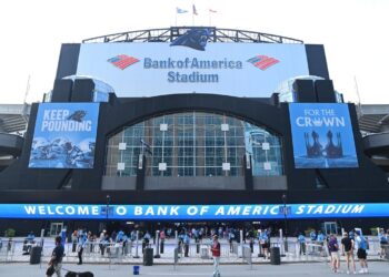 «Каролина Пантерз» и Bank of America продлили соглашение о нейминге стадиона. Клуб представил обновлённый дизайн арены.