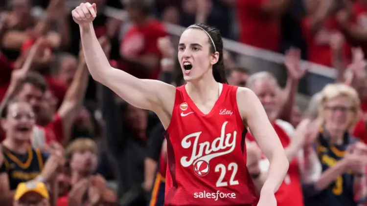 Кейтлин Кларк повторила достижение легенды WNBA
