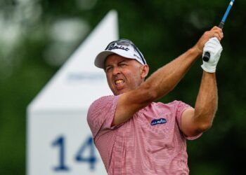 Кэмерон Перси захватил лидерство на старте ISPS Handa Senior Open в Шотландии