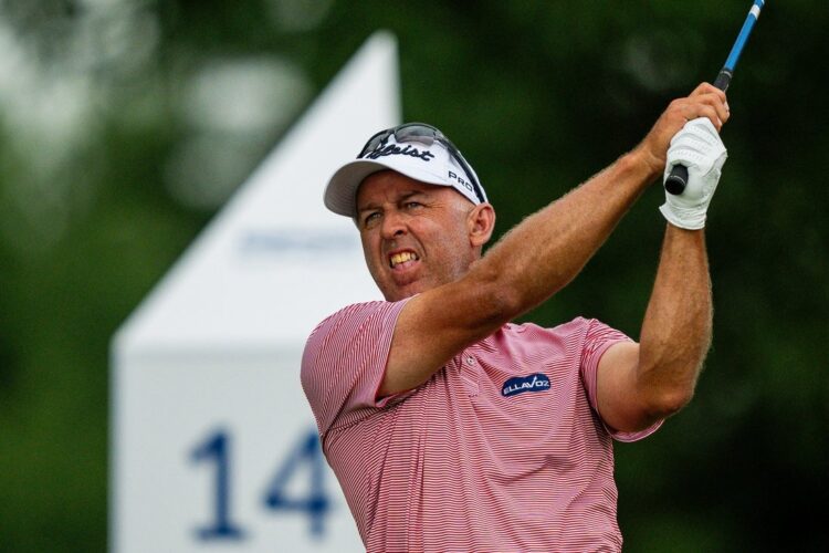 Кэмерон Перси захватил лидерство на старте ISPS Handa Senior Open в Шотландии