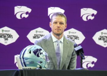 Коллин Кляйн официально возглавил футбольную программу Kansas State