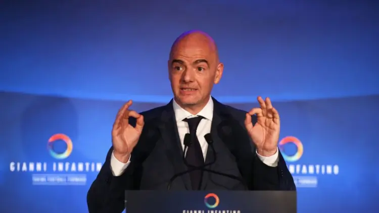 Кому принадлежит FIFA и куда уходят её деньги