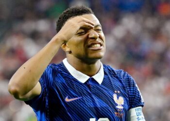 L’Equipe разгромила сборную Франции после поражения от Испании