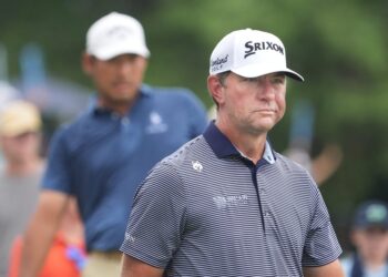 Лукас Гловер удержал лидерство на ISCO Championship: третий раунд позади