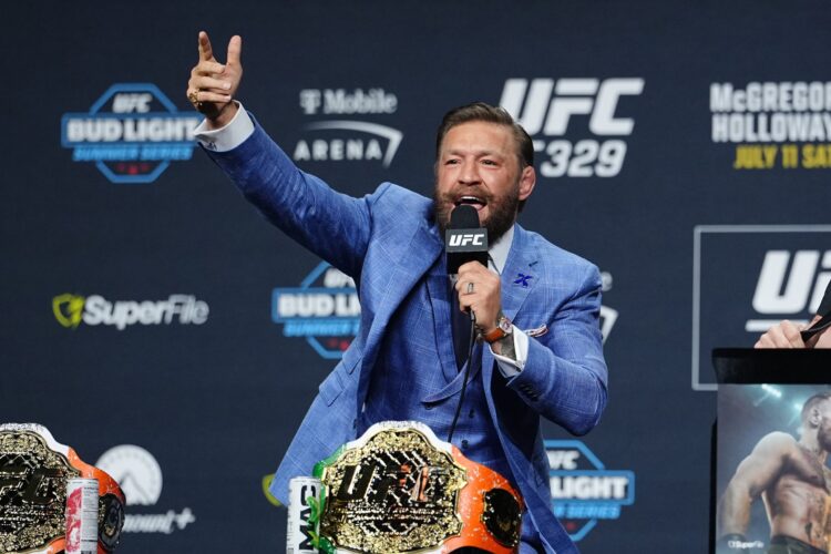 Макгрегор против Холлоуэя: реванш через 13 лет на UFC 329