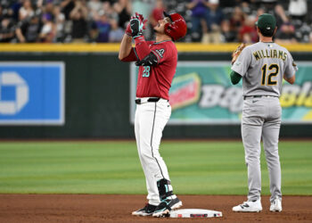 MLB-2026: Аренадо покорил отметку в 2000 хитов, Санчес переписал рекорд Филлис