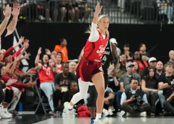 Момент Софи Каннингем стал вирусным, но WNBA вставила палки в колёса
