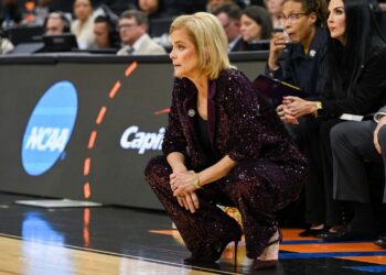 NCAA меняет систему посева в женском турнире: топ-16 теперь без привязки к конференциям