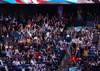 PARIVISION выиграла главный приз по Dota на Esports World Cup