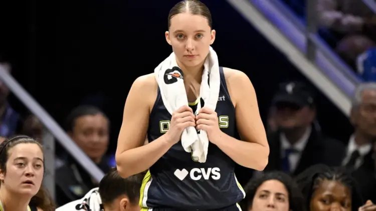 «Поцелуйчик» Бюкерс: в Wings отреагировали на дерзкий жест звезды WNBA
