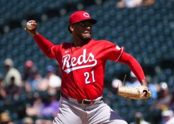«Рэдс» пытаются догнать «Аризону» в борьбе за wild-card MLB
