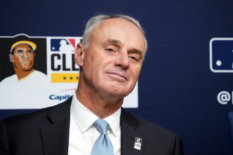 Роб Манфред раскритиковал заявление MLBPA о «извращённой» рекламе в новом CBA
