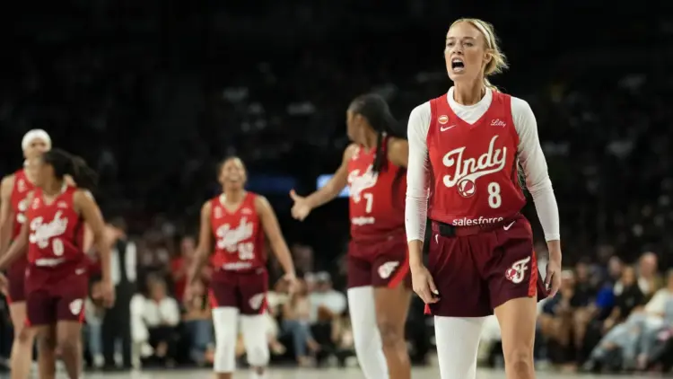Софи Каннингем метит в элитный клуб WNBA: три звезды гонятся за редчайшим достижением