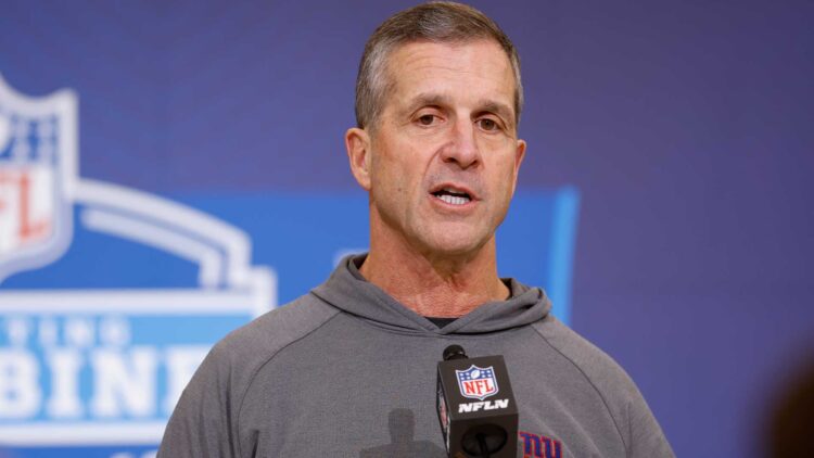 Старт NFL: десять новых тренеров, битвы квотербеков и возвращение Роджерса