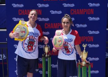 Ставки на конкурс по поеданию хот-догов Nathan’s 2026: где и как сделать прогноз