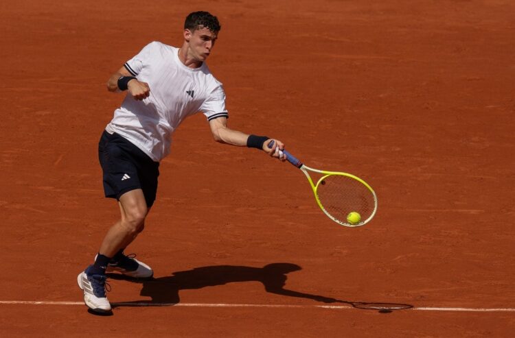 Топ-сеянные вылетели в один день в Гштаде: хаос на Swiss Open