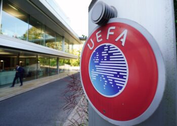 УЕФА против ФИФА: бойкот турниров из-за коммерческих планов Инфантино