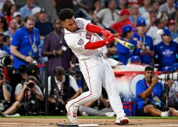 Уиллсон Контрерас и Джордан Уокер лидируют после первого раунда Home Run Derby