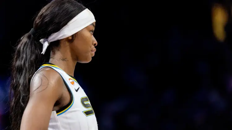 Звёзды WNBA устроили вечеринку в Чикаго: кто попал в объективы камер