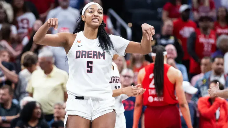 Анджел Риз снова удивила фанатов WNBA предматчевым образом