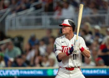 As White Sox chase division title, Twins continue youth movement