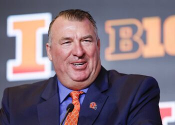 Back in Big Ten, Katin Houser all-in at Illinois, opens with UAB