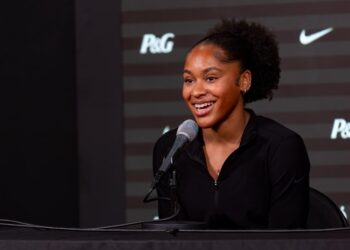 Блэйкли и Пиз лидируют на чемпионате США по гимнастике