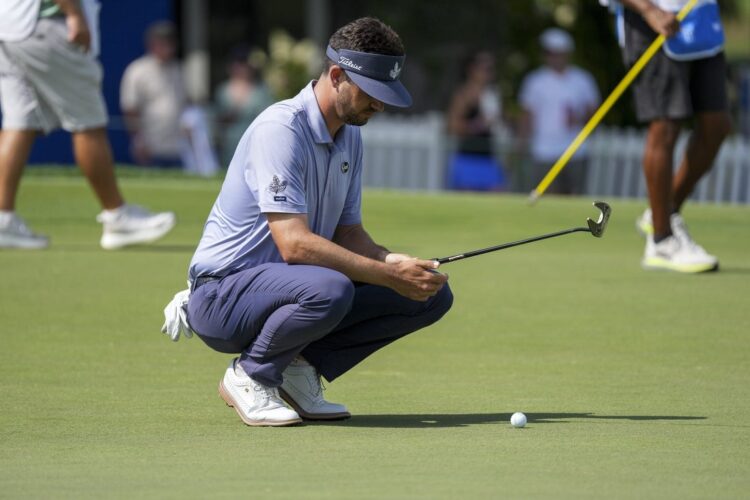 Бо Хосслер сохранил лидерство на Wyndham Championship после второго раунда