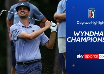 Бритт Смит держит Хосслера в тонусе на Wyndham Championship