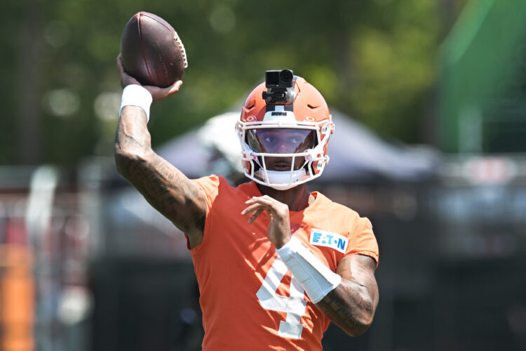 Дешон Уотсон снова QB1 «Браунс»: Deadspin требует перемен