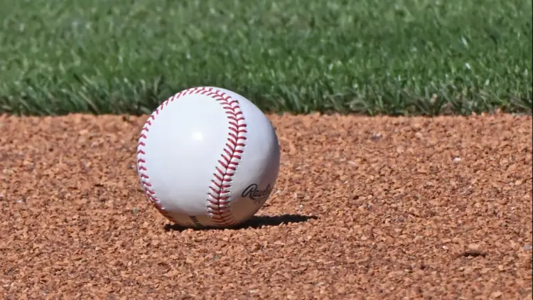 Финальный матч American Legion World Series — 2026 определит нового обладателя трофея в юношеском бейсболе США. В решающей игре встретятся победители региональных турниров от Небраски и Орегона.