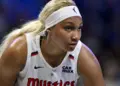 Ириафен и МакМахон оштрафованы на $500 за грубость в матче WNBA