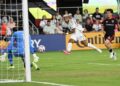 Льорис сделал три сейва, ЛАФК и Ди Си Юнайтед сыграли 0:0